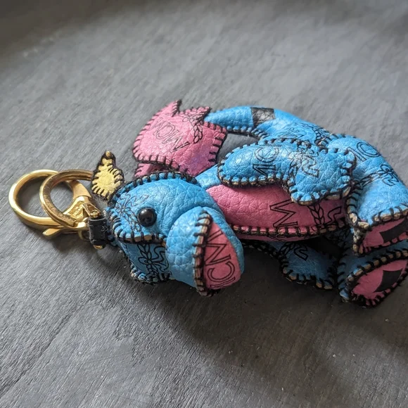 Adorable little MCM dragon in blue and pink, black logo, gold hardware - Picture 3 of 7